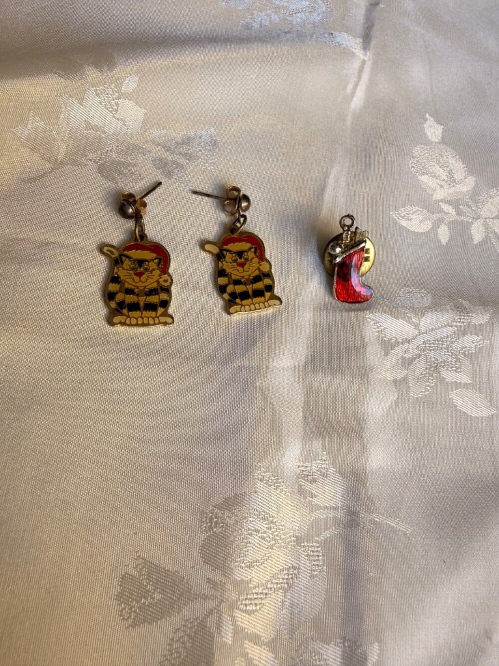 Vintage Gold-Tone Festive Cat Earrings & Red Christmas Stocking Pin